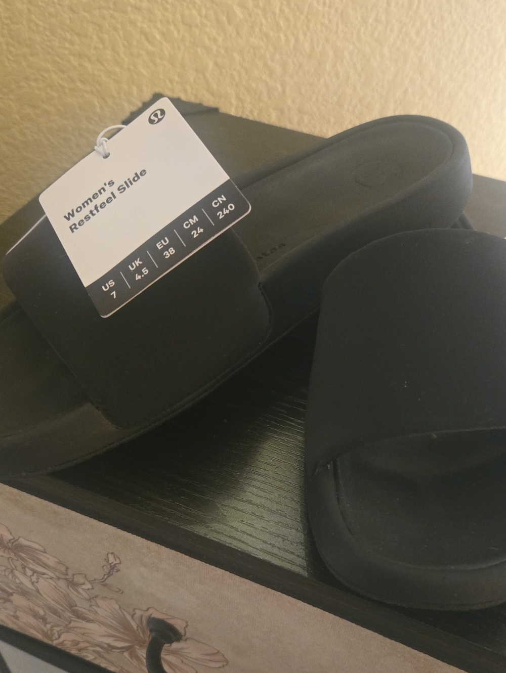 👡👍lululemon athletica Restfeel Slide - Black